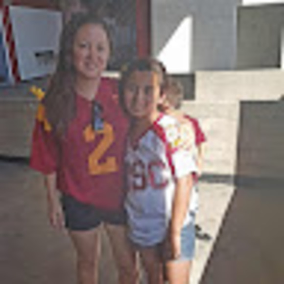 Meet your Posher, Jennifer - Picture 1 of 1